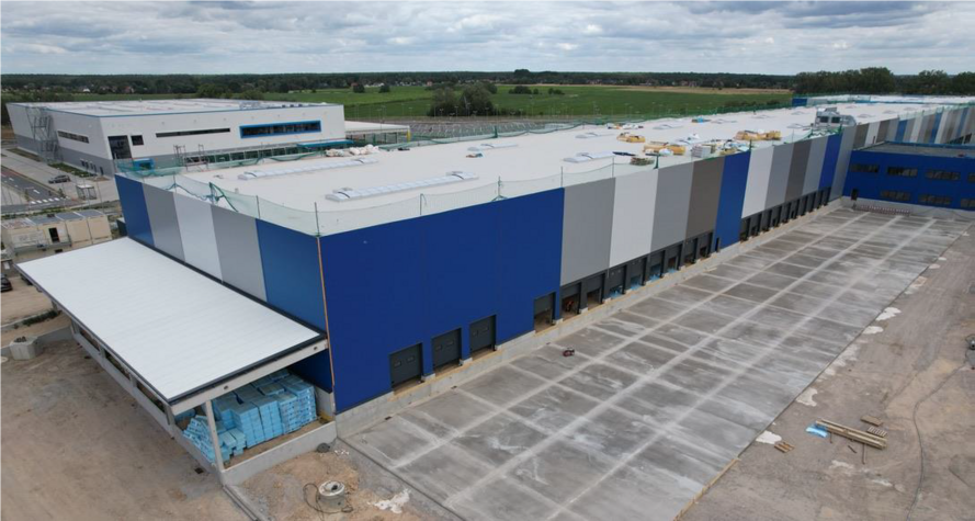 Das Rieck Logistik Gebäude von Der Seite von Oben.