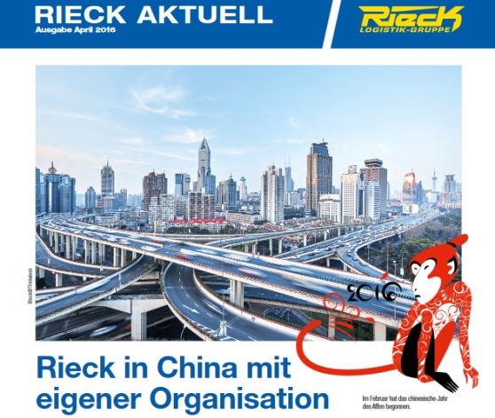 Stadtansicht mit komplexem Autobahnkreuz und Illustration eines roten Affen.
